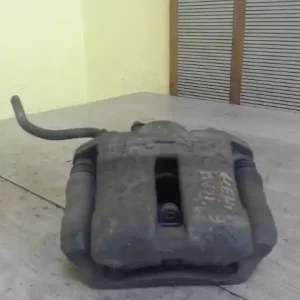 Azonnal elérhető RENAULT MEGANE SCENIC 97-99 Jobb első féknyereg munkahengerrel 1.4 i bontott alkatrész