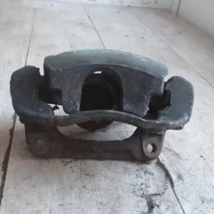 Utolsó esély RENAULT SCENIC 03-06 Bal első féknyereg munkahengerrel 1.9d bontott alkatrész