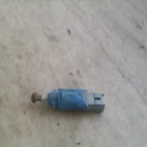 Végkiárusítás RENAULT SCENIC 03-06 Féklámpa pedál kapcsoló bontott alkatrész