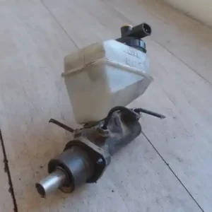 Árcsökkenés RENAULT THALIA 02.03-08.10 Főfékhenger 1.4i bontott alkatrész