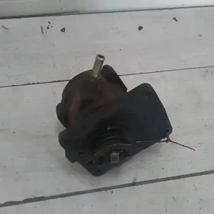 Árengedmény RENAULT TRAFIC 94- Vákuumpumpa bontott alkatrész