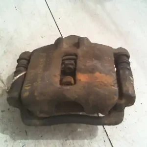 Vedd meg online ROVER 111 Jobb első féknyereg munkahengerrel bontott alkatrész