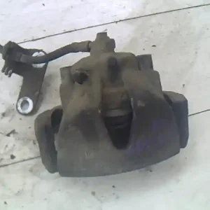 SAAB 9-5 01- Bal első féknyereg munkahengerrel bontott alkatrész Rendeld meg most