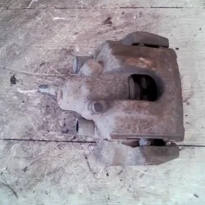 Azonnal elérhető SAAB 9-5 01- Bal hátsó féknyereg munkahengerrel bontott alkatrész