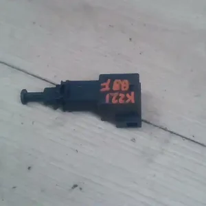 Azonnal elérhető SEAT CORDOBA 99-02 Féklámpa pedál kapcsoló bontott alkatrész