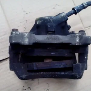 Vedd meg online SEAT CORDOBA 93-99 Jobb első féknyereg munkahengerrel bontott alkatrész