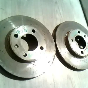 Biztonságos vásárlás SEAT IBIZA 99-02 Első pár féktárcsa hűtöttbontott alkatrész