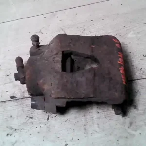 SEAT Toledo 1999.04.01-2004.09.30 Bal első féknyereg munkahengerrel bontott alkatrész Azonnal elérhető