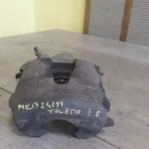 SEAT Toledo 1999.04.01-2004.09.30 Jobb első féknyereg munkahengerrel 1.6 i bontott alkatrész Végkiárusítás