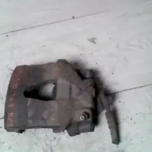 SKODA FABIA 99-07 Bal első féknyereg munkahengerrel bontott alkatrész Legkelendőbb