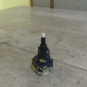 Olcsó SKODA FABIA 99-07 Féklámpa pedál kapcsoló bontott alkatrész