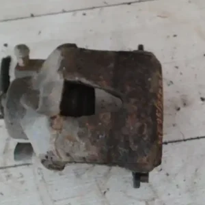 SKODA FABIA 99-07 Bal első féknyereg munkahengerrel bontott alkatrész Expressz szállítás