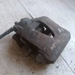 Azonnal elérhető SKODA FABIA 99-07 Jobb első féknyereg munkahengerrel 1.2i bontott alkatrész