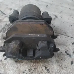 SKODA FABIA 99-07 Jobb első féknyereg munkahengerrel 1.4 b bontott alkatrész Különleges ajánlat