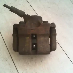 SKODA FAVORIT Jobb első féknyereg munkahengerrel 1.3ibontott alkatrész Prémium