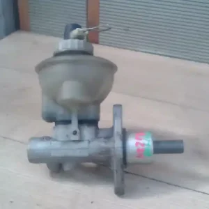 Gyors szállítás SKODA FELICIA -97 Főfékhenger tartállyal,1.9d bontott alkatrész