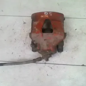 SKODA OCTAVIA 00-04 Bal első féknyereg munkahengerrel 1.4i bontott alkatrész Különleges ajánlat