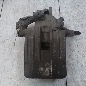 SKODA OCTAVIA 00-04 Jobb hátsó féknyereg munkahengerrel bontott alkatrész Utolsó esély