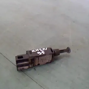 Akció SKODA OCTAVIA 97-00 Féklámpa pedál kapcsoló bontott alkatrész