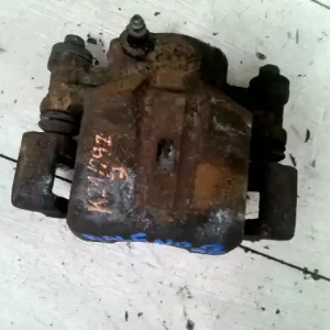 Biztonságos fizetés SUZUKI BALENO 95-98 Jobb első féknyereg munkahengerrel 1.6i bontott alkatrész