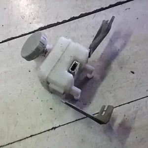 Vedd meg online SUZUKI CARRY 99-05 Fékfolyadék tartály bontott alkatrész