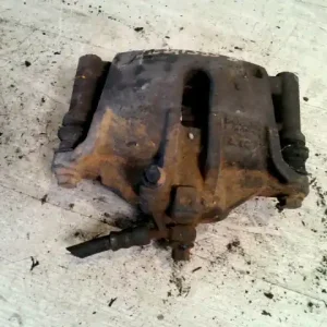 Kedvezmény SUZUKI IGNIS Bal első féknyereg munkahengerrel 1.3 b bontott alkatrész