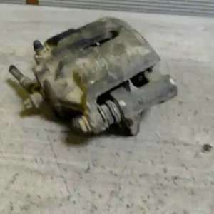 Árcsökkenés SUZUKI IGNIS Bal első féknyereg munkahengerrel abs-es bontott alkatrész