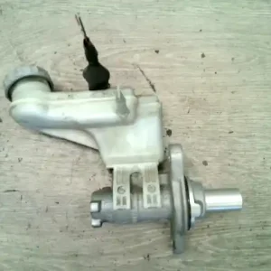 Vásárlói kedvenc SUZUKI SWIFT 05-10 Főfékhenger bontott alkatrész