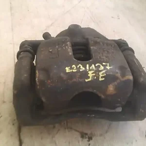 Akció SUZUKI SWIFT 05-10 Jobb első féknyereg munkahengerrel 1.3i bontott alkatrész