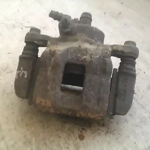 Végkiárusítás SUZUKI SWIFT 89-96 Jobb első féknyereg munkahengerrel bontott alkatrész