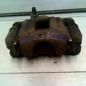 Árengedmény SUZUKI SWIFT 89-96 Jobb első féknyereg munkahengerrel bontott alkatrész