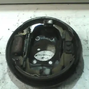 Akciós ár SUZUKI SWIFT 89-96 Jobb hátsó fék alaplapbontott alkatrész