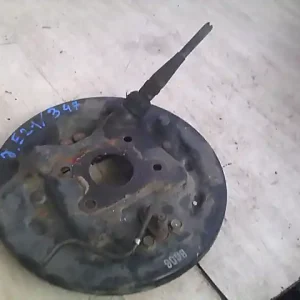 Akció SUZUKI SWIFT 96-05 Jobb hátsó fék alaplap bontott alkatrész