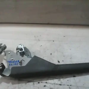 Akció SUZUKI SWIFT 96-05 Kézifék kar bontott alkatrész