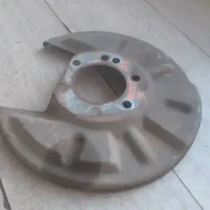 Azonnal elérhető SUZUKI SX4 Fék porvédő lemez bal hátsó bontott alkatrész