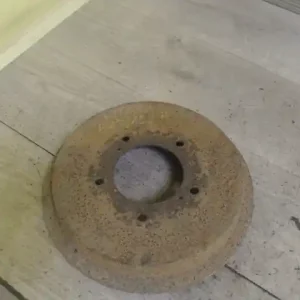 Vedd meg most SUZUKI VITARA Hátsó fékdob1.6 i bontott alkatrész