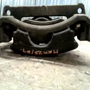 SUZUKI WagonR+ Jobb első féknyereg munkahengerrel bontott alkatrész Expressz kézbesítés