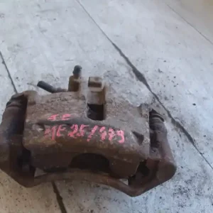 Szuper ajánlat SUZUKI WagonR+ Jobb első féknyereg munkahengerrel 1.3i bontott alkatrész