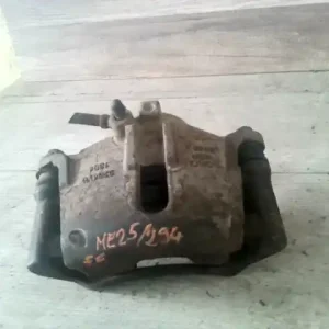 SUZUKI WagonR+ Jobb első féknyereg munkahengerrel 1.3b bontott alkatrész Biztonságos fizetés