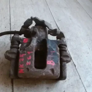 Szezonális akció TOYOTA Auris 2007.03.01-2010.02.28 Bal hátsó féknyereg munkahengerrel 2.0d bontott alkatrész