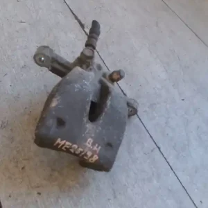 TOYOTA AVENSIS 03-07 Bal hátsó féknyereg munkahengerrel 1.8i bontott alkatrész Legnépszerűbb