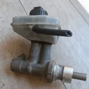 TOYOTA AVENSIS 03-07 Főfékhenger 1.8 b bontott alkatrész Olcsóbb