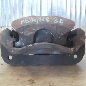 TOYOTA Avensis Verso 2001.08.01-2009.03.31 Bal első féknyereg munkahengerrel bontott alkatrész Kedvezményes ár