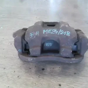 TOYOTA Avensis Verso 2001.08.01-2009.03.31 Jobb hátsó féknyereg bontott alkatrész Kedvezmény