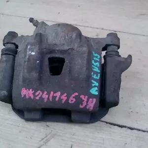 TOYOTA Avensis Verso 2001.08.01-2009.03.31 Jobb hátsó féknyereg munkahengerrel bontott alkatrész Legnépszerűbb