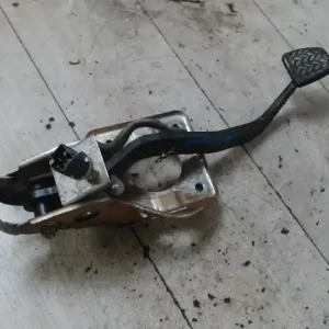 TOYOTA Corolla (E120) 2002.01.01-2004.05.31 Fékpedál 1.6 b bontott alkatrész Különleges ajánlat