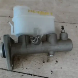 Vásárlói kedvenc TOYOTA COROLLA AE/EE 92.05-97.04 Főfékhenger bontott alkatrész