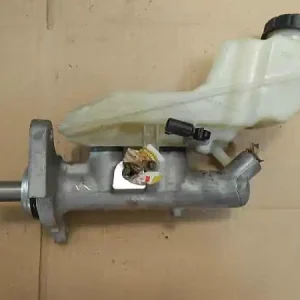 TOYOTA COROLLA E120 04.06-07.01 Főfékhenger bontott alkatrész Biztonságos fizetés