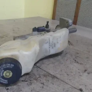 TOYOTA COROLLA E120 04.06-07.01 Főfékhenger 1.4 i bontott alkatrész Ajánlat