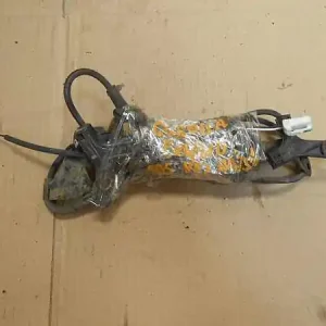 Vásárlói kedvenc TOYOTA COROLLA E120 04.06-07.01 Hátsó abs jeladó bontott alkatrész